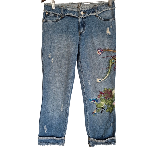 Marc Jacobs Denim - Marc Jacobs Crop Embroidered Denim Jeans Size 4